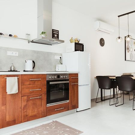 Major11 Apartman - Zsolnay Negyed Pecs Luaran gambar